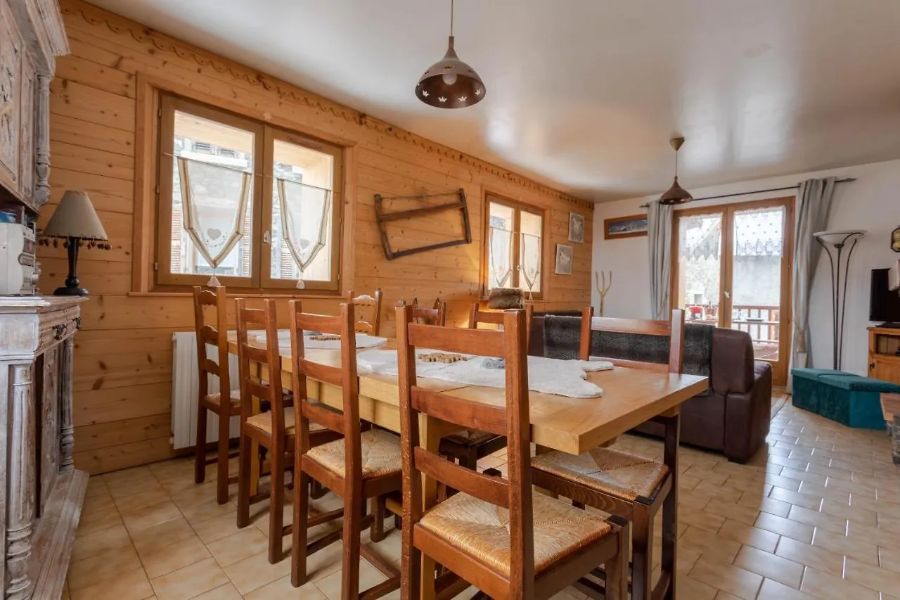 Chalet Laura Saint-Marcel  0*, Saint-Marcel (Savoie) France